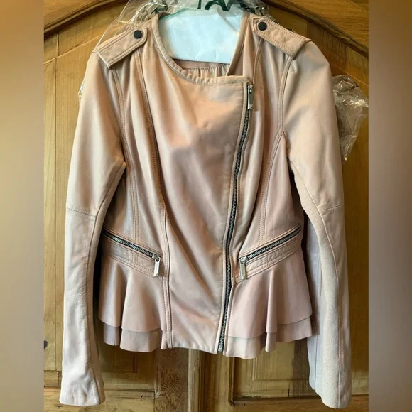 BCBG dusky pink 100% leather peplum jacket Size:Medium Professionally DryCleaned - Picture 5 of 15